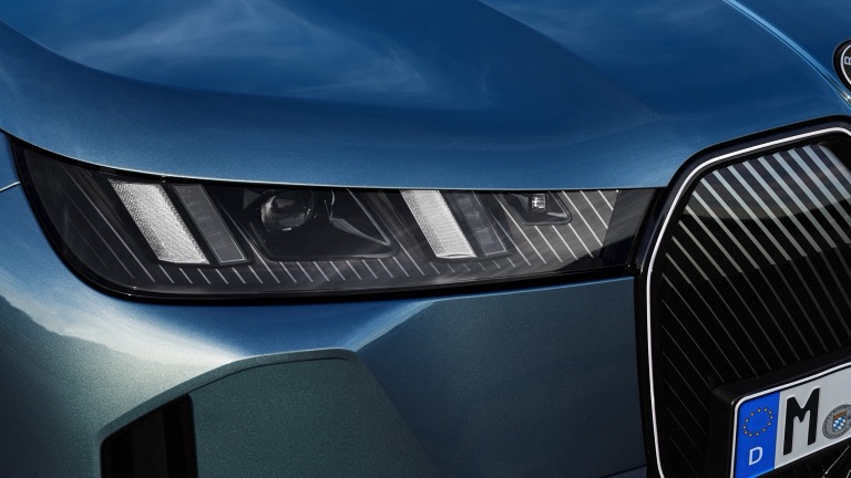 BMW iX xDrive60