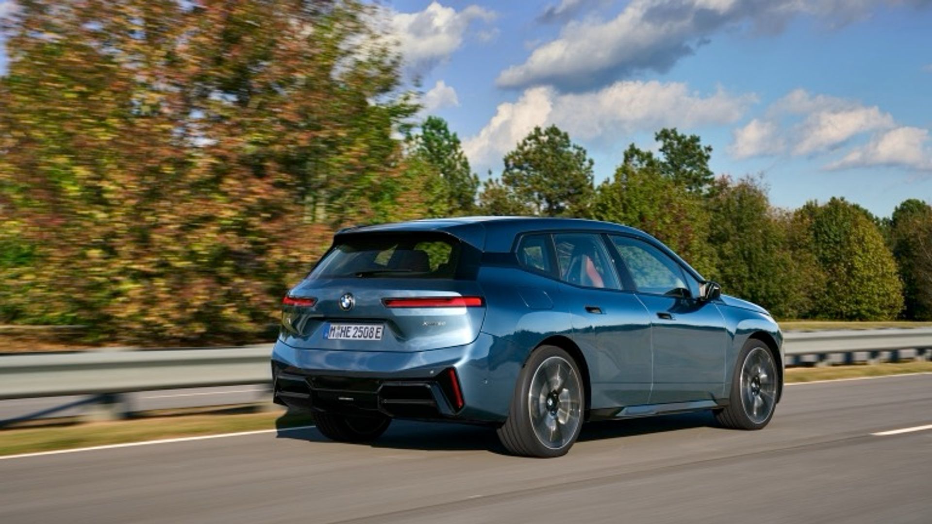 BMW iX xDrive60