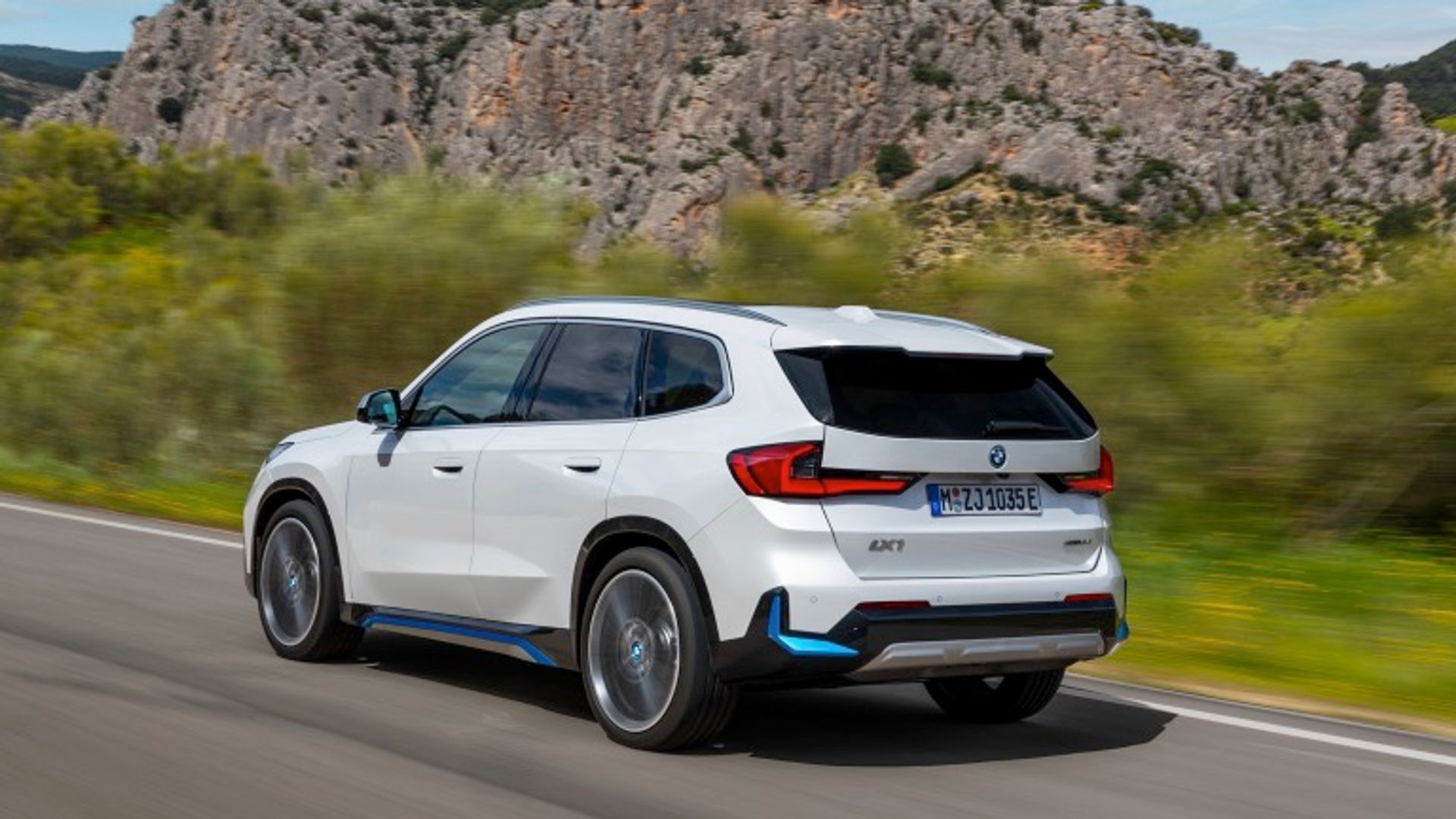 BMW iX1 xDrive30 (MY26)