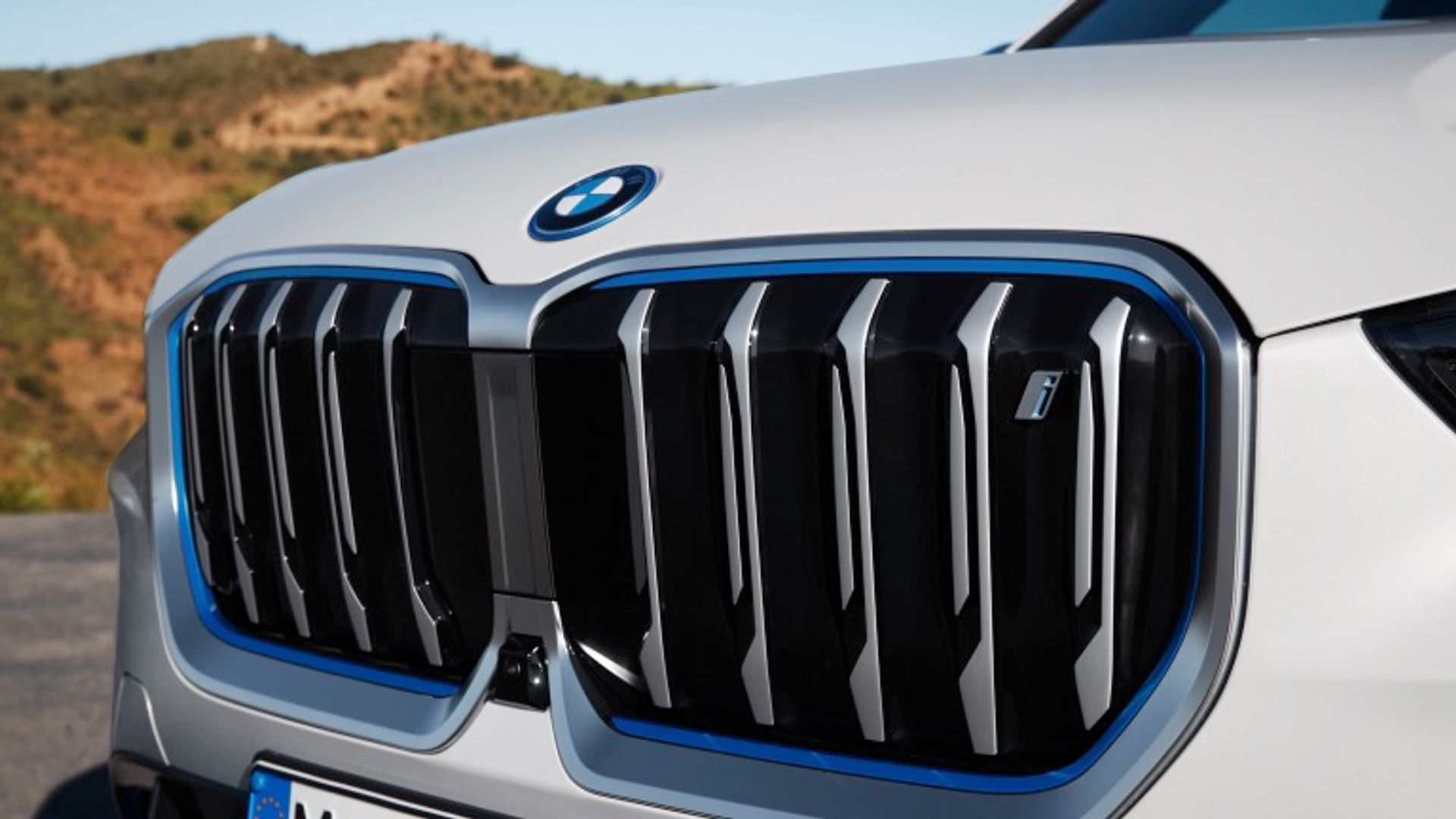 BMW iX1 xDrive30 (MY26)