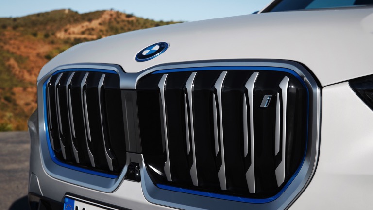 BMW iX1 xDrive30 (MY26)