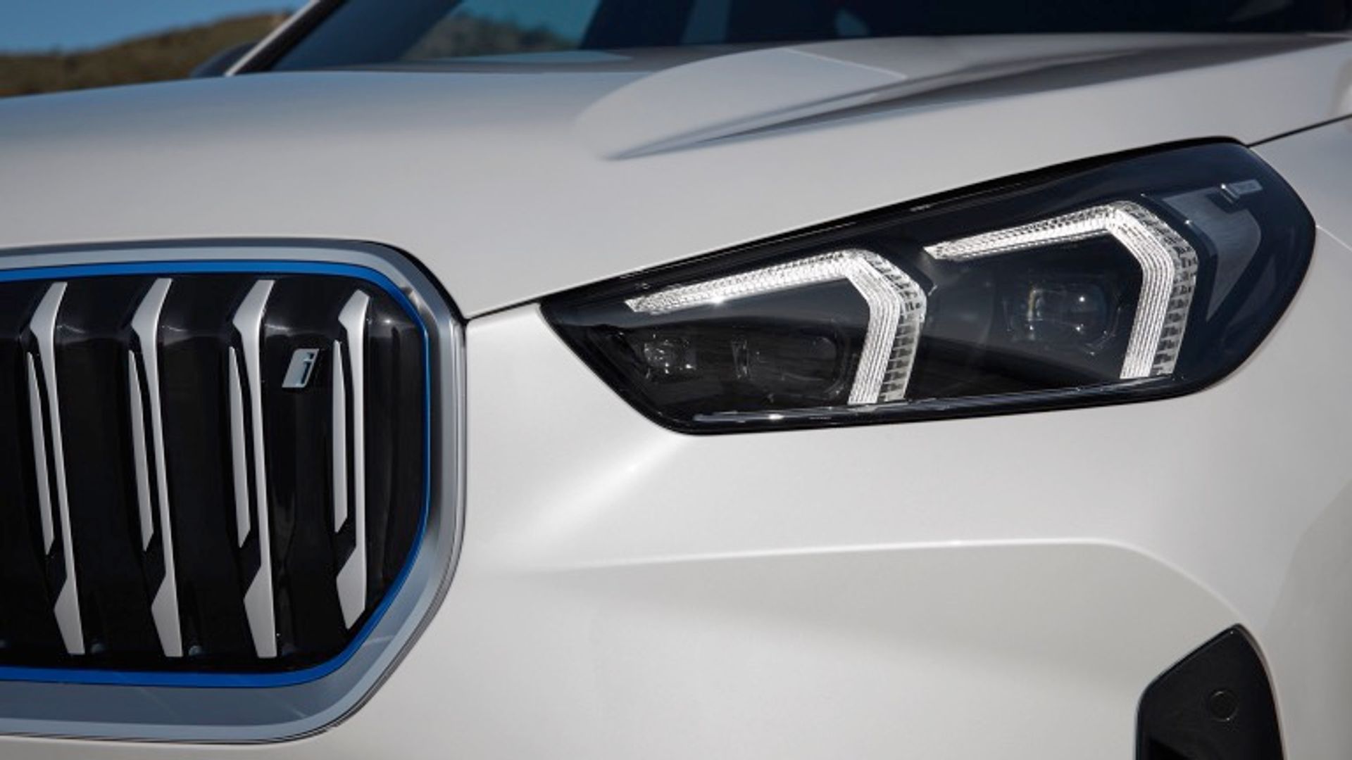 BMW iX1 xDrive30 (MY26)