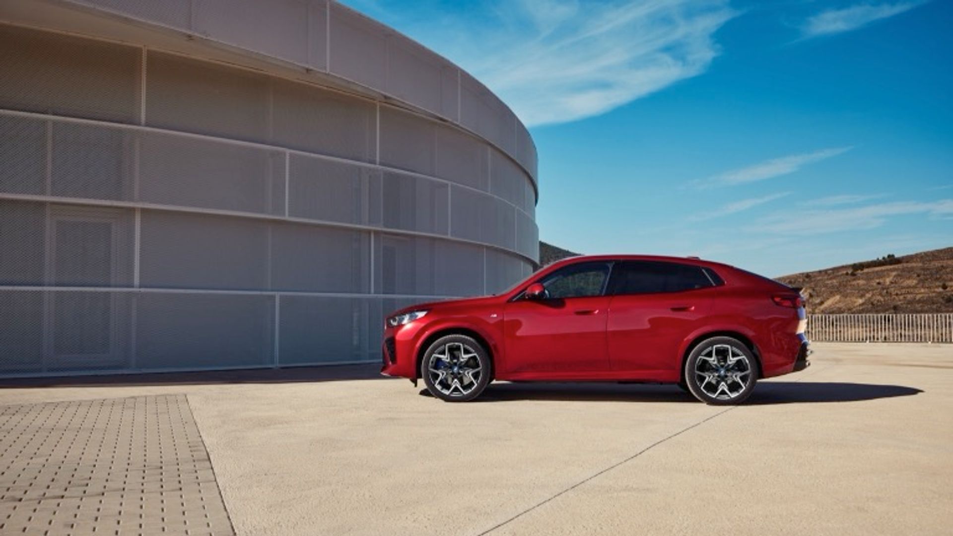 BMW iX2 eDrive20 (MY26)
