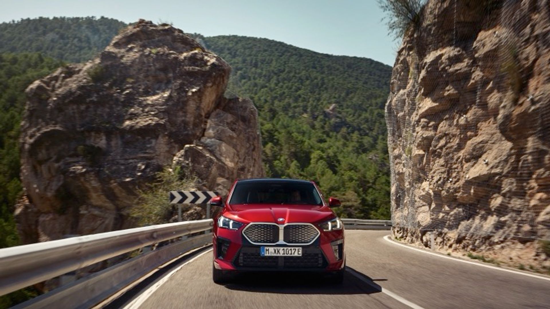 BMW iX2 xDrive30 (MY26)