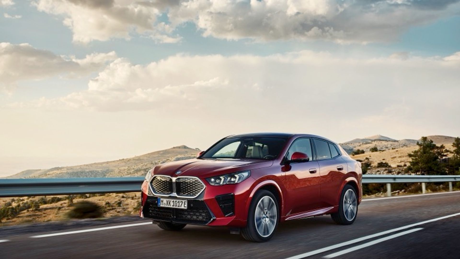 BMW iX2 xDrive30 (MY26)