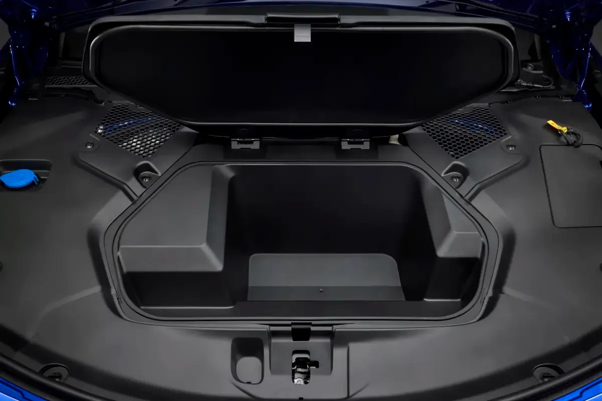 Elettronauti - BMW i3 50 xDrive - Vano di carico - Bagagliaio anteriore