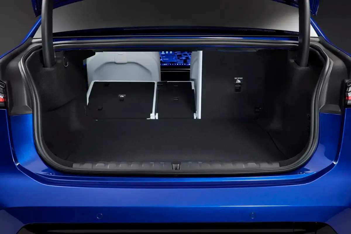 Elettronauti - BMW i3 50 xDrive - Vano di carico - Bagagliaio
