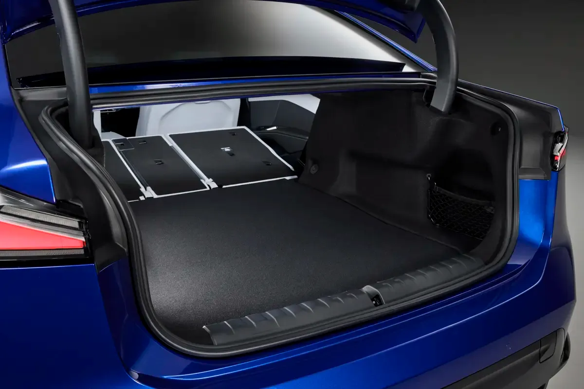 Elettronauti - BMW i3 50 xDrive - Vano di carico - Bagagliaio