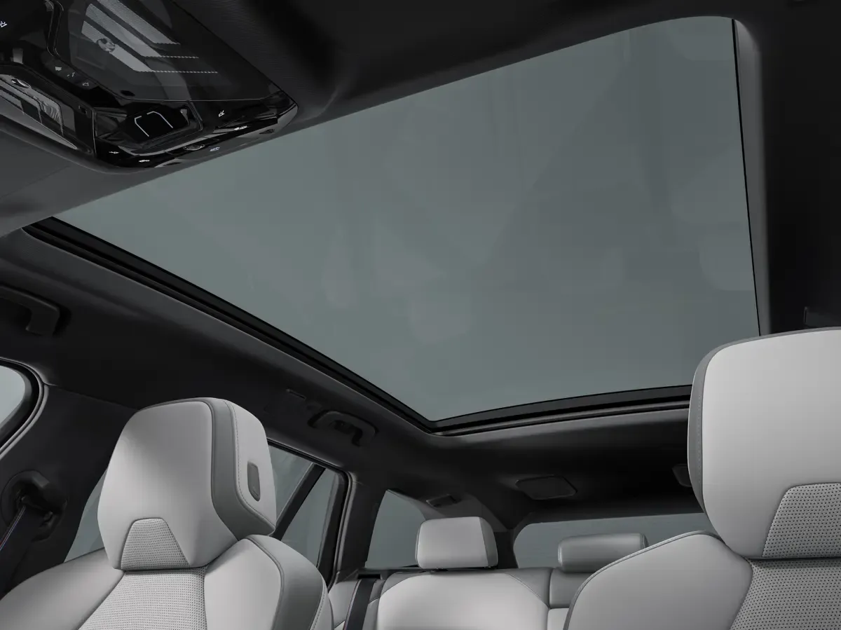 Elettronauti - BMW i5 M60 xDrive Touring - Plancia - Vista della plancia