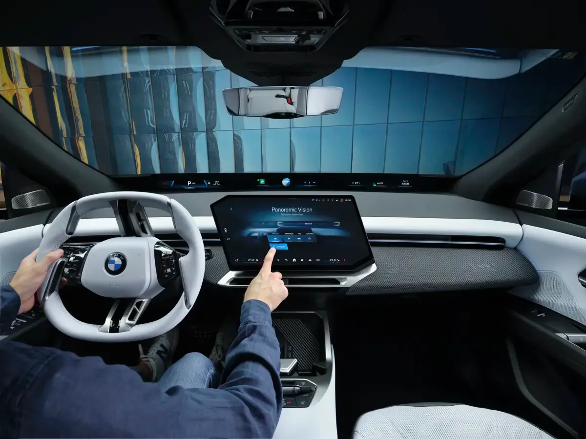 Elettronauti - BMW iX3 40 - Plancia - Vista della plancia