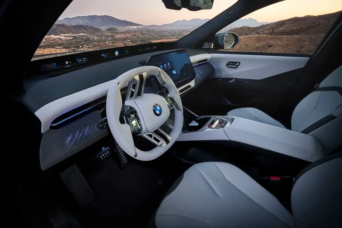 Elettronauti - BMW iX3 40 - Grigio - Plancia - Vista della plancia