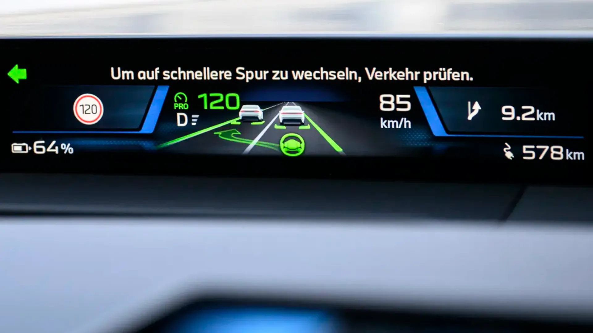 Elettronauti - BMW iX3 40 - Infotainment - Vista della plancia