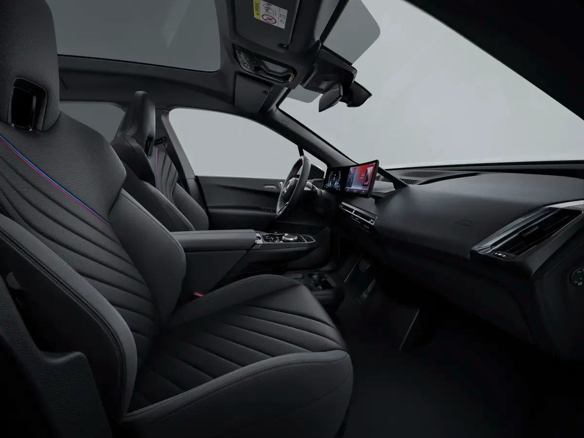 Elettronauti - BMW iX M70 xDrive - Plancia - Vista della plancia