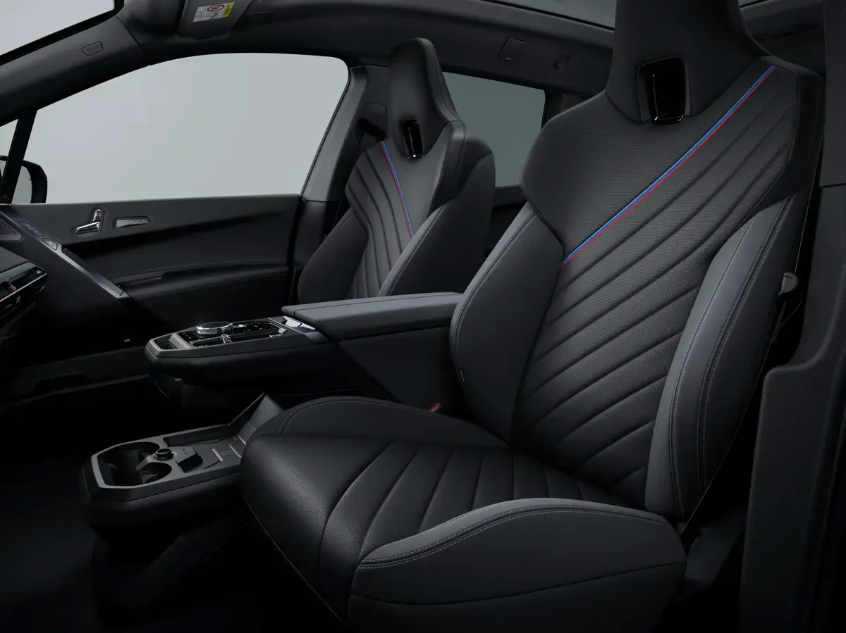 Elettronauti - BMW iX M70 xDrive - Nero - Sedili - Sedili anteriori