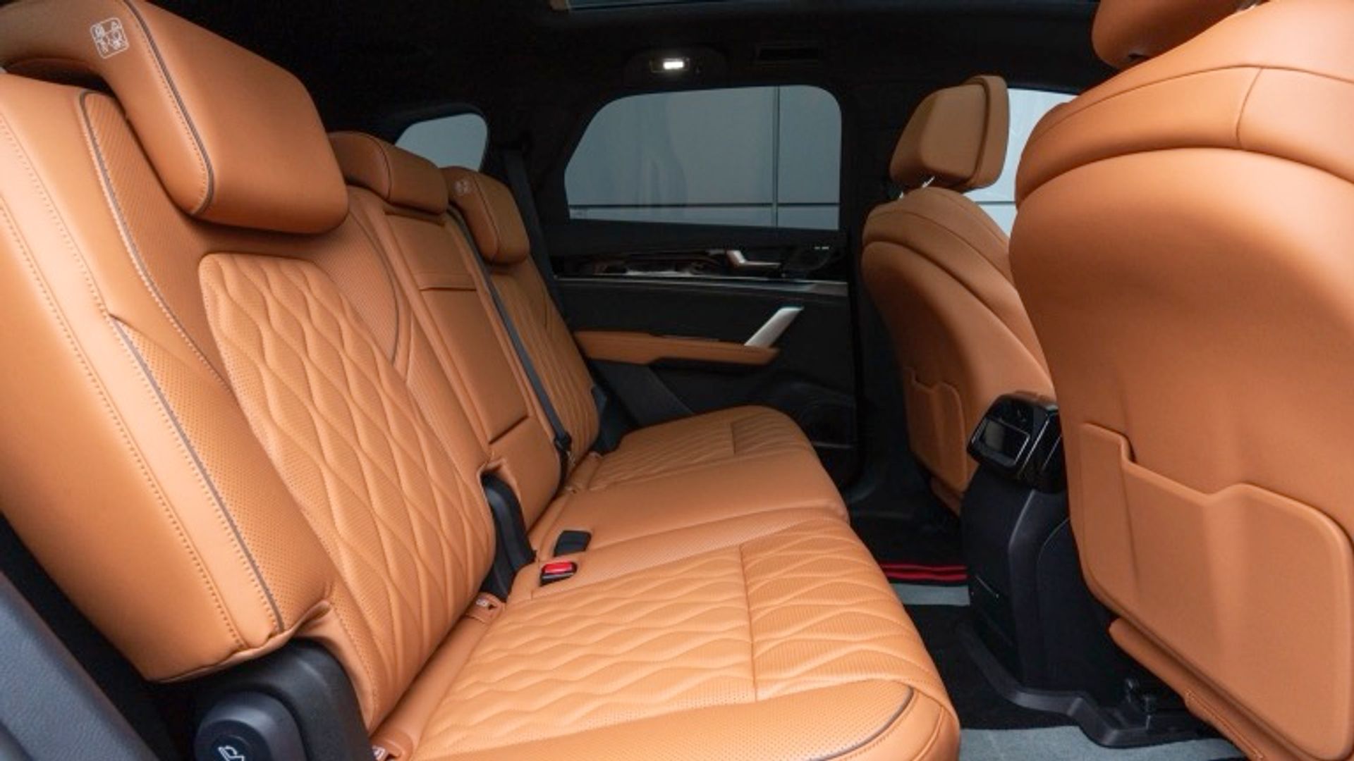 BYD TANG Flagship