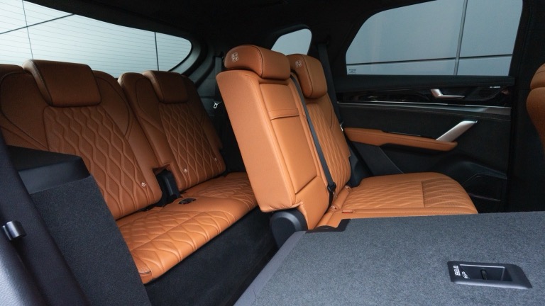 BYD TANG Flagship