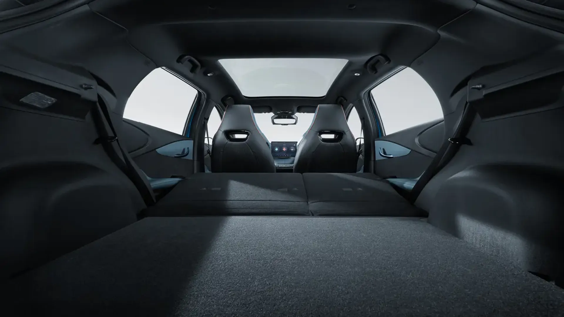 Elettronauti - BYD Dolphin Comfort - Vano di carico - Bagagliaio