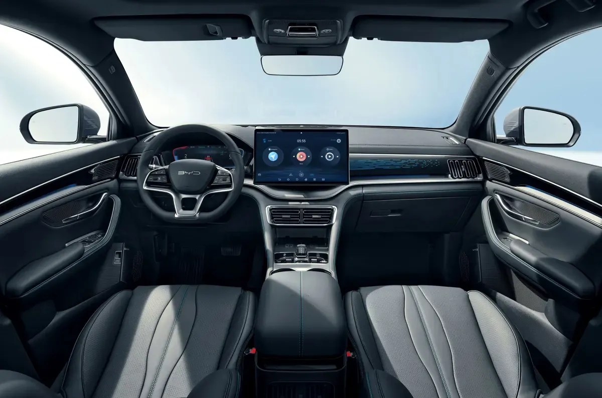 Elettronauti - BYD Seal U Design - Infotainment - Vista della plancia