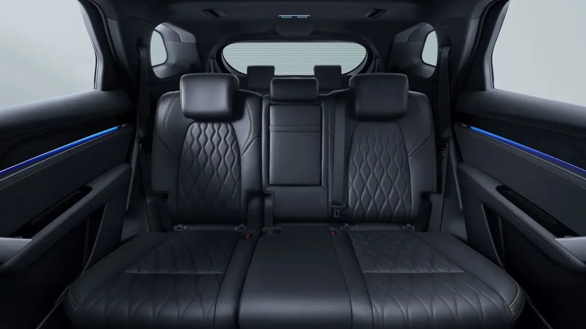 Elettronauti - BYD Tang 4x4 Long Range - Sedili - Sedili posteriori