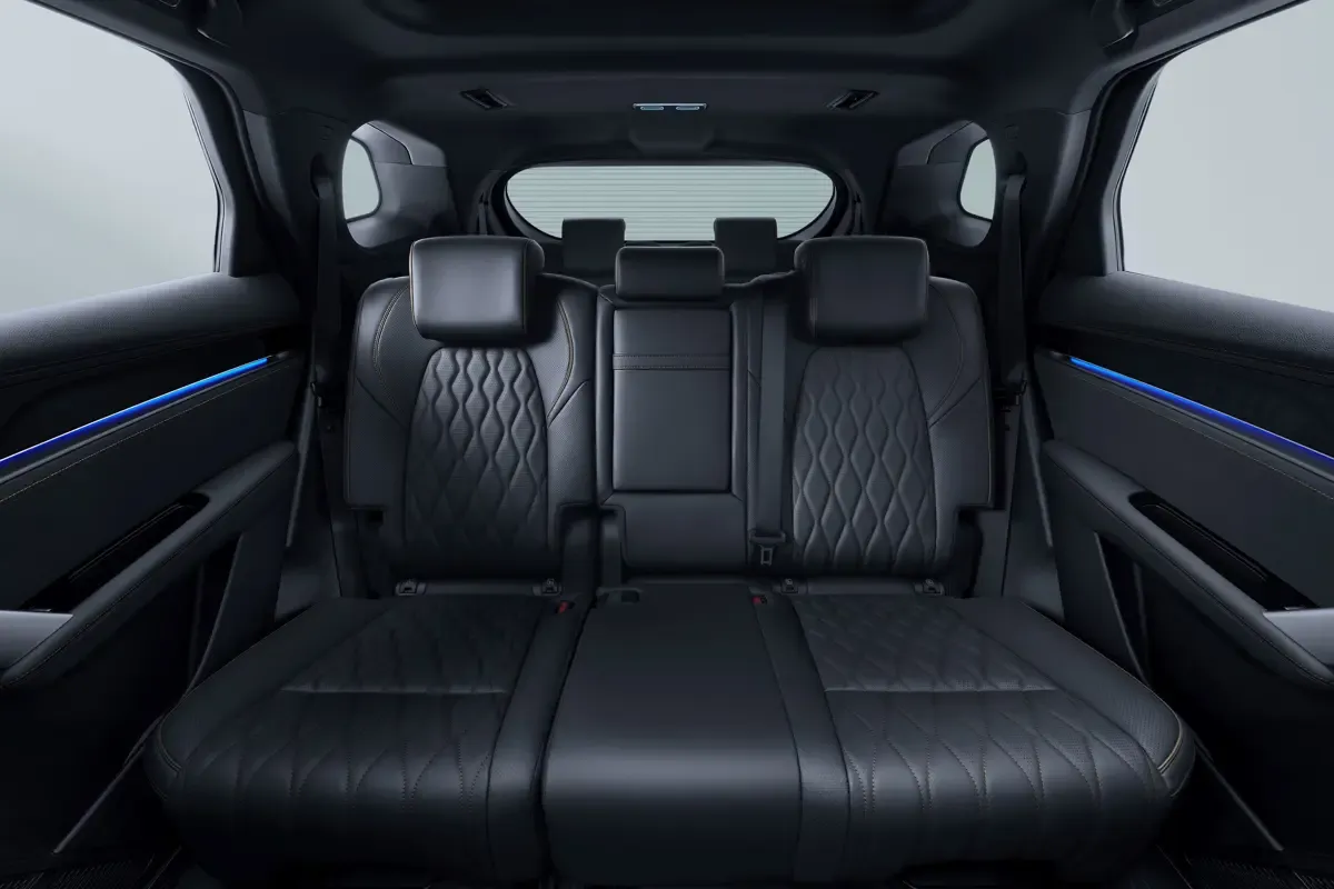 Elettronauti - BYD Tang 4x4 Long Range - Sedili - Sedili posteriori