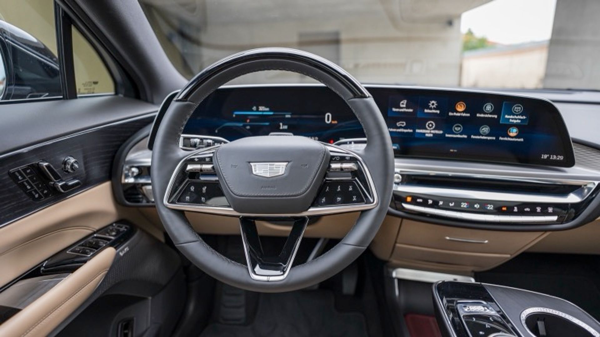 Cadillac LYRIQ 600 E4 (MY24)