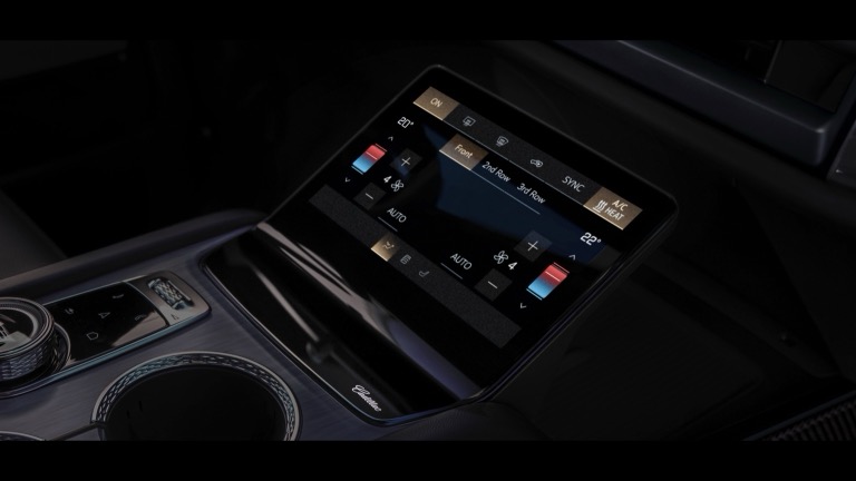 Cadillac VISTIQ 900 E4 (MY26)