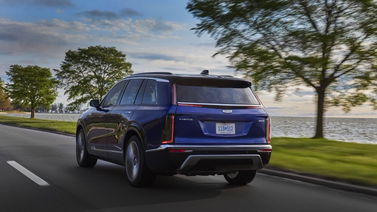 Cadillac VISTIQ 900 E4 (MY26)