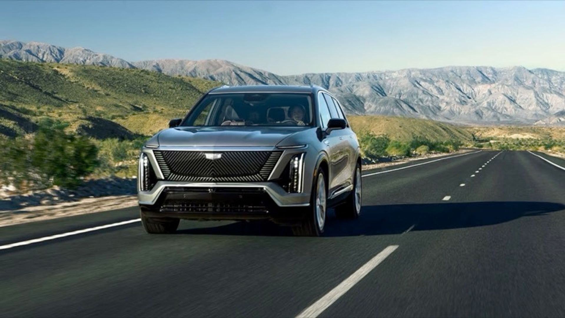 Cadillac VISTIQ 900 E4 (MY26)