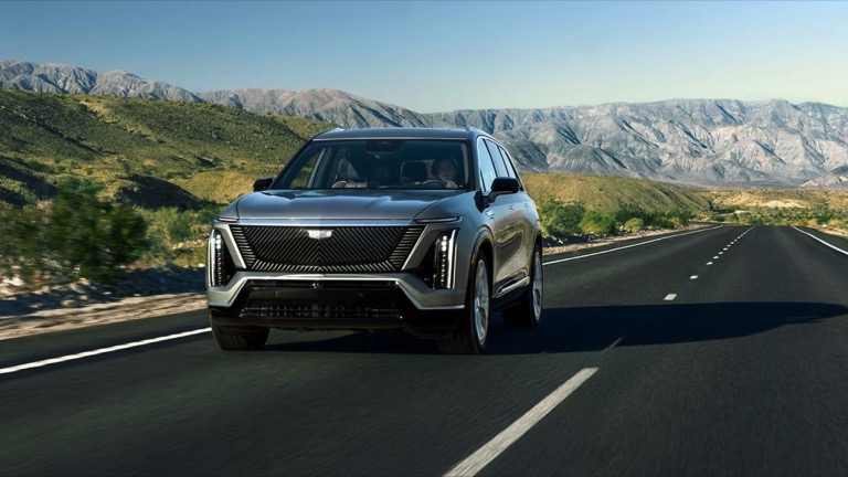 Cadillac VISTIQ 900 E4 (MY26)