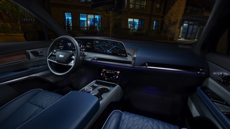 Cadillac VISTIQ 900 E4 (MY26)