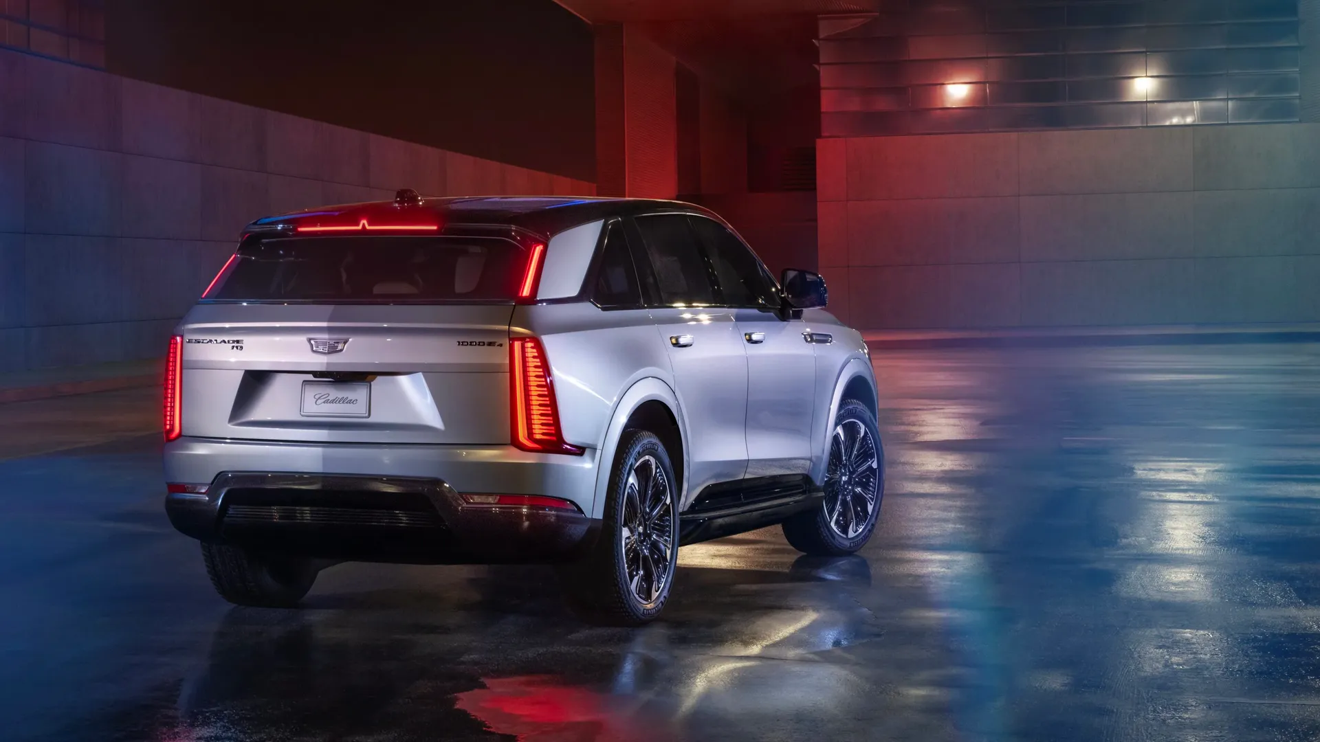Cadillac ESCALADE IQ