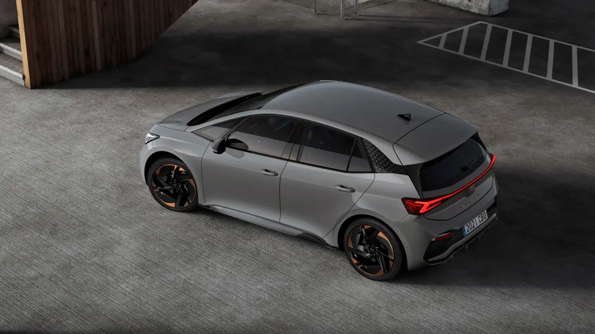 Elettronauti - Cupra Born 170 kW - 79 kWh IMPULSE+ - Grigio - Esterno - Vista anteriore a tre quarti