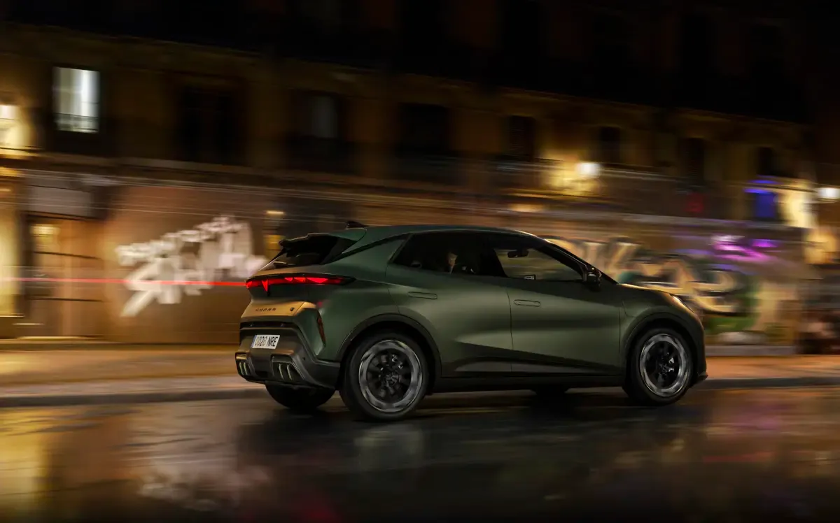 Elettronauti - Cupra Raval Endurance - Grigio - Esterno - Vista anteriore a tre quarti