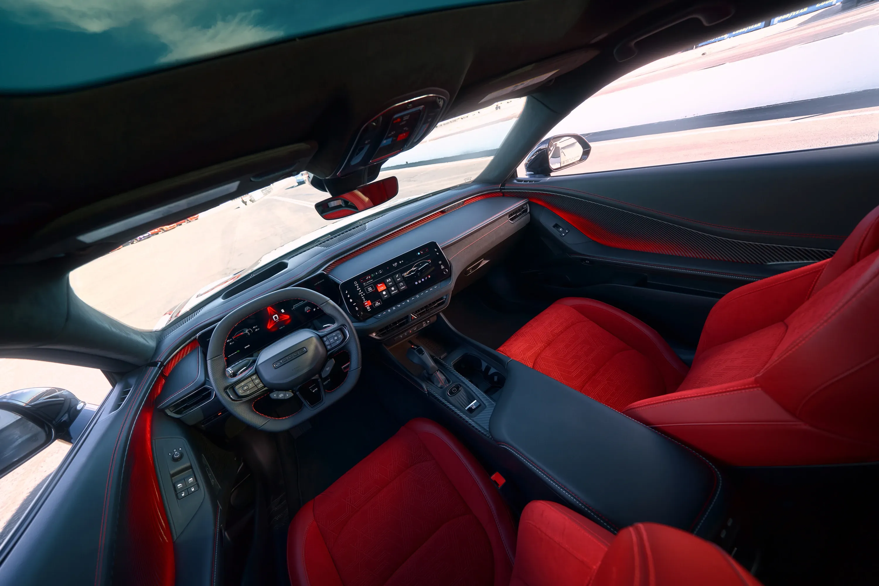Dodge Charger Daytona R/T AWD 2D
