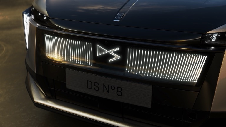 DS Automobiles N°8 FWD Long Range