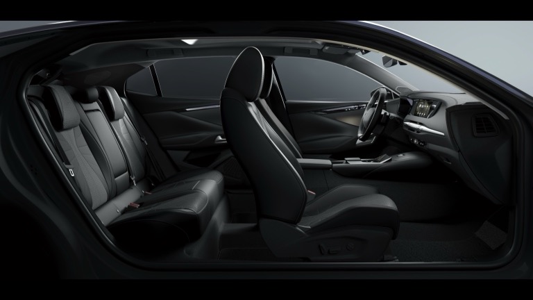 DS Automobiles N°4 E-Tense
