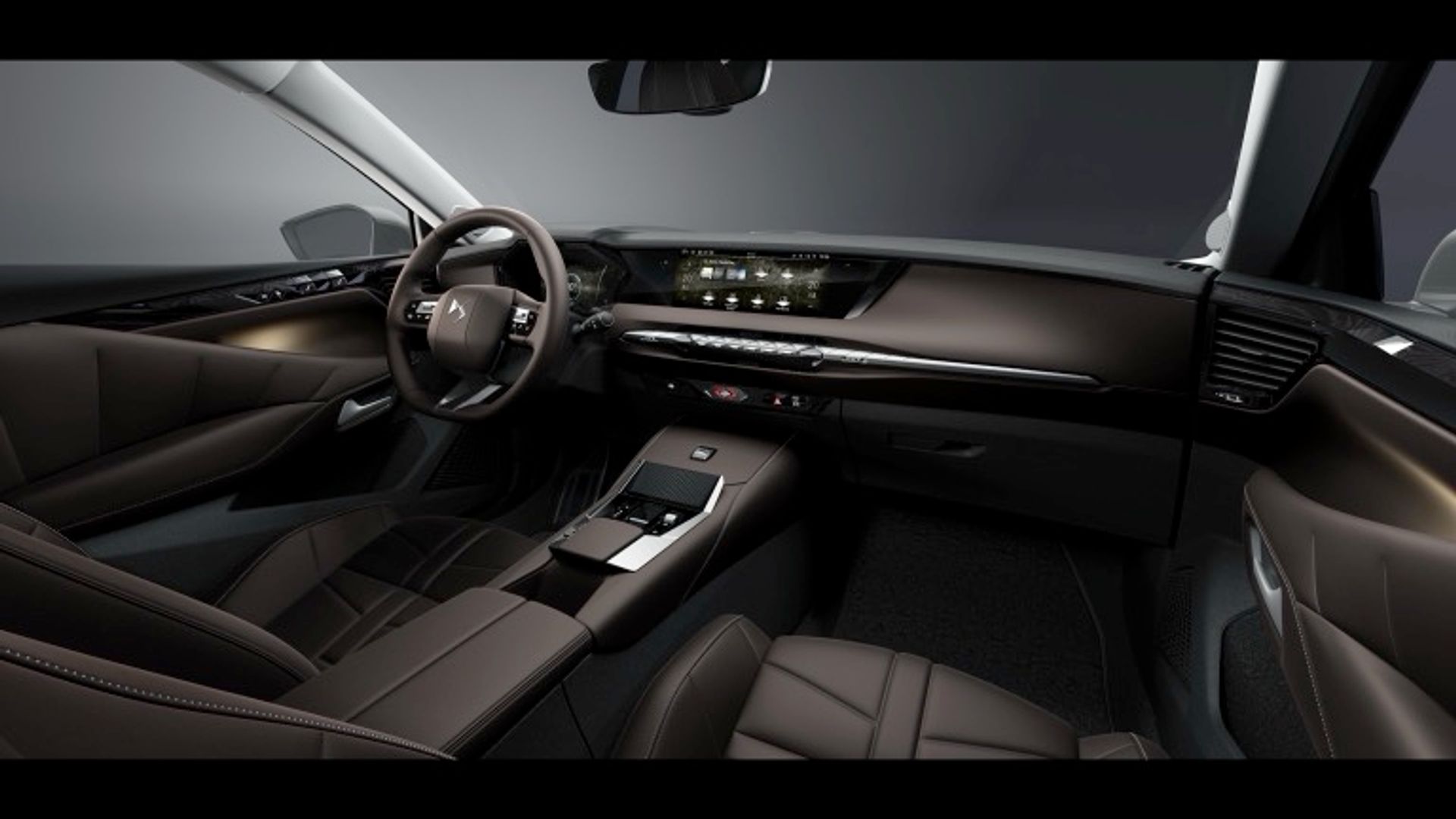DS Automobiles N°4 E-Tense