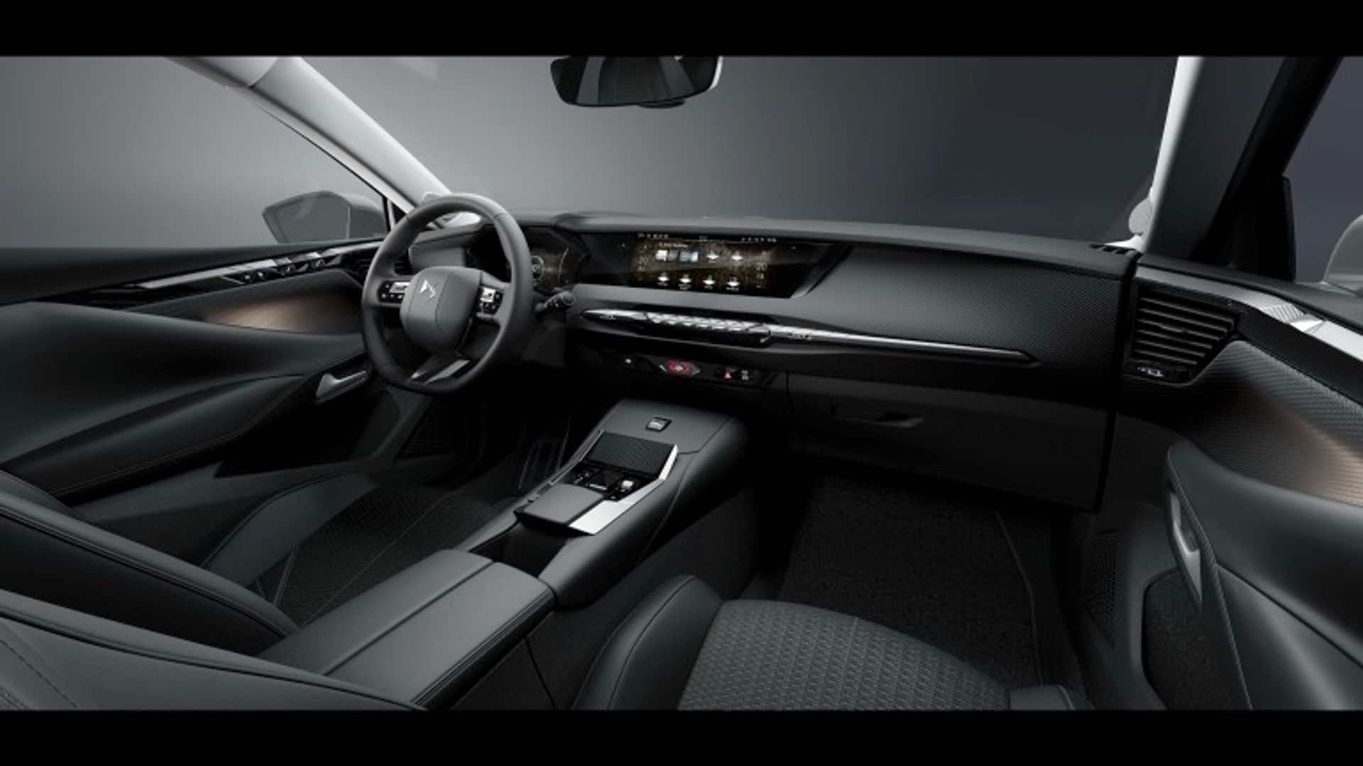 DS Automobiles N°4 E-Tense