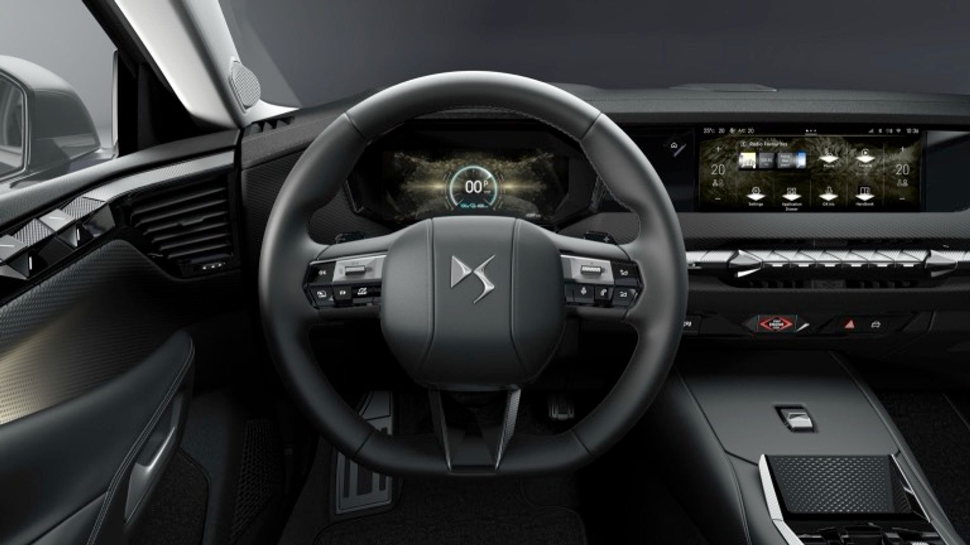 DS Automobiles N°4 E-Tense