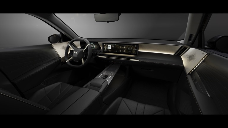 DS Automobiles N°8 AWD Long Range