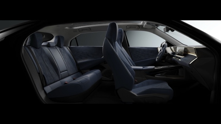 DS Automobiles N°8 AWD Long Range