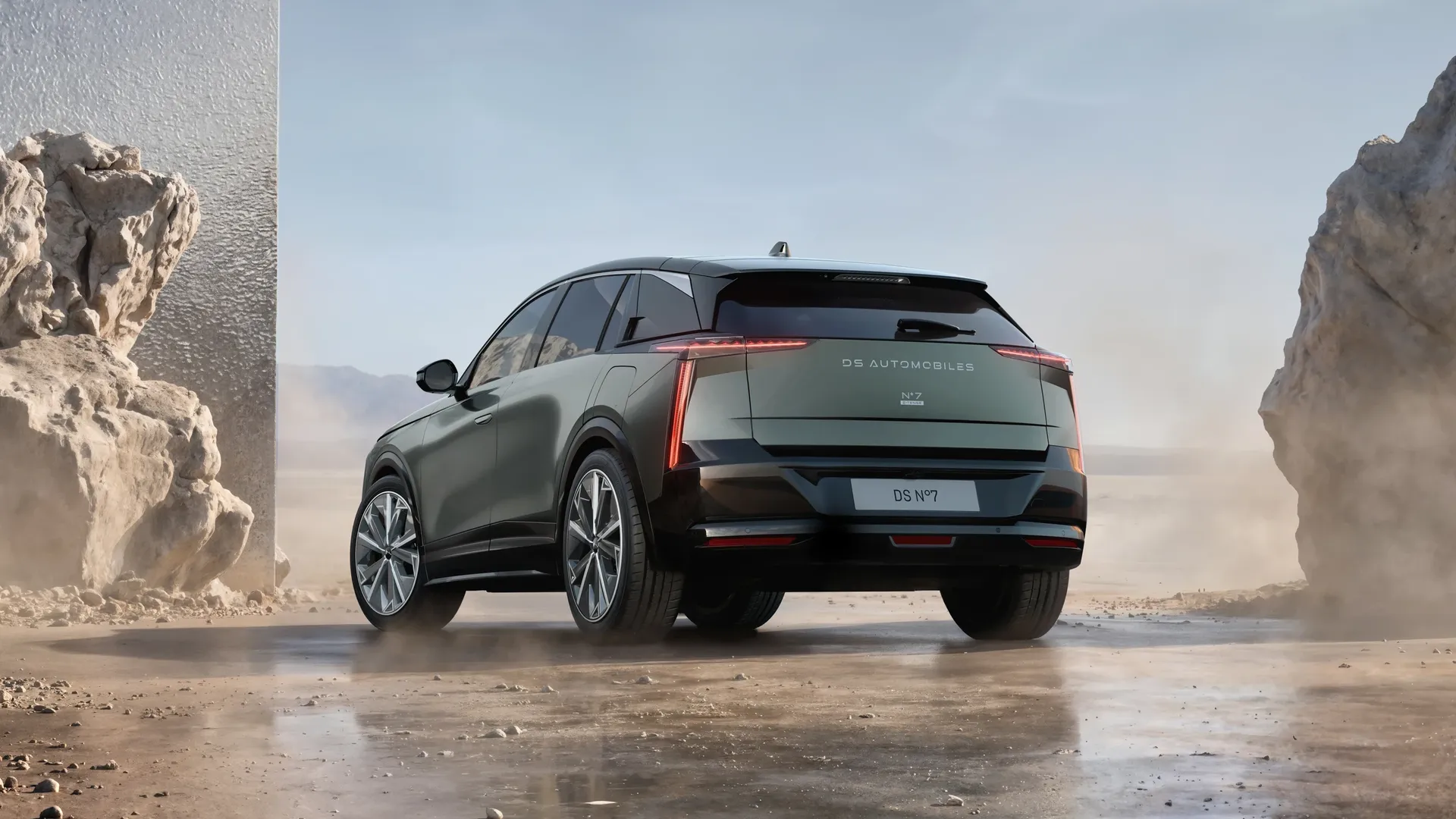 Elettronauti - DS 7 e-tense