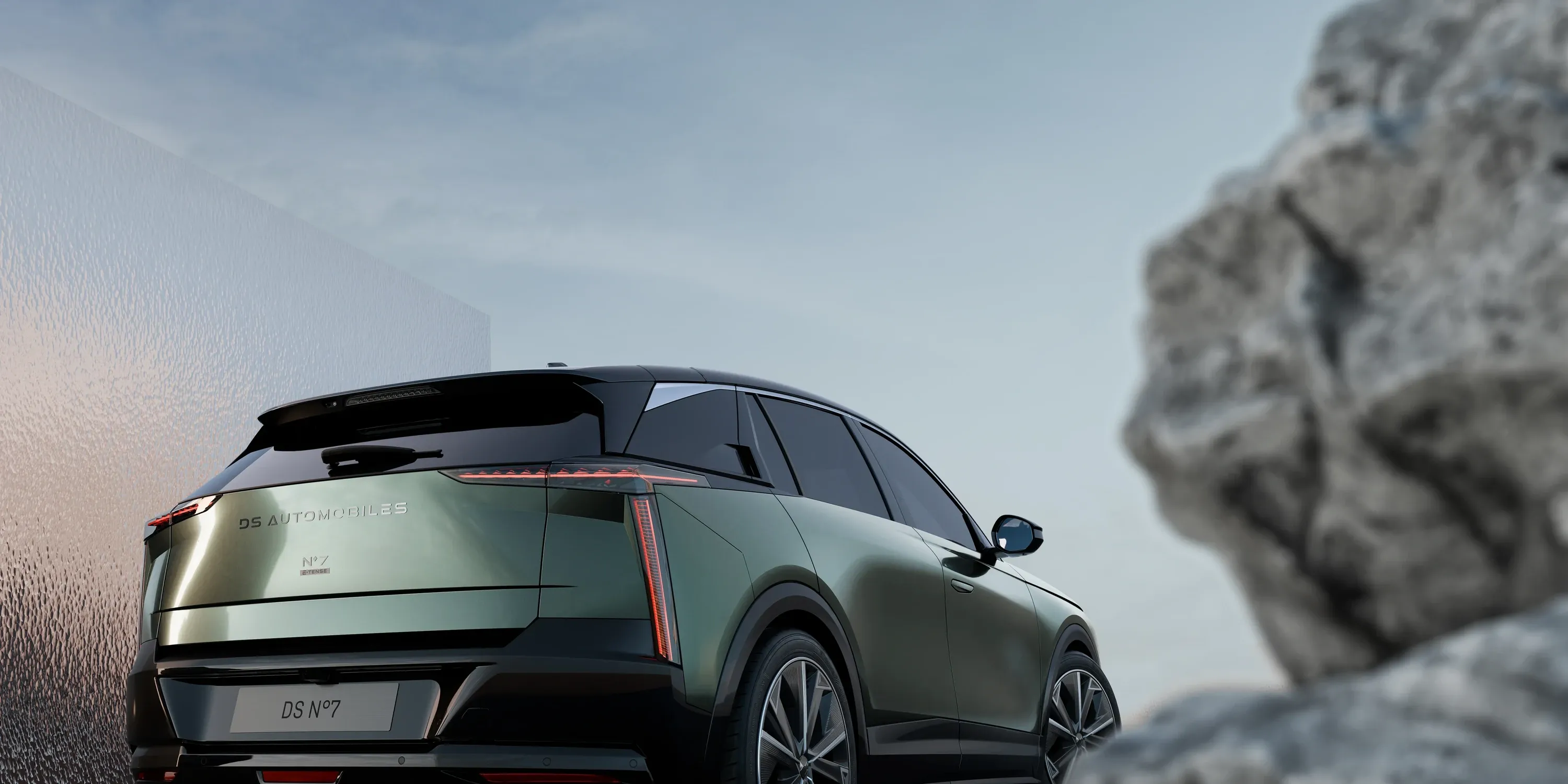 Elettronauti - DS 7 e-tense