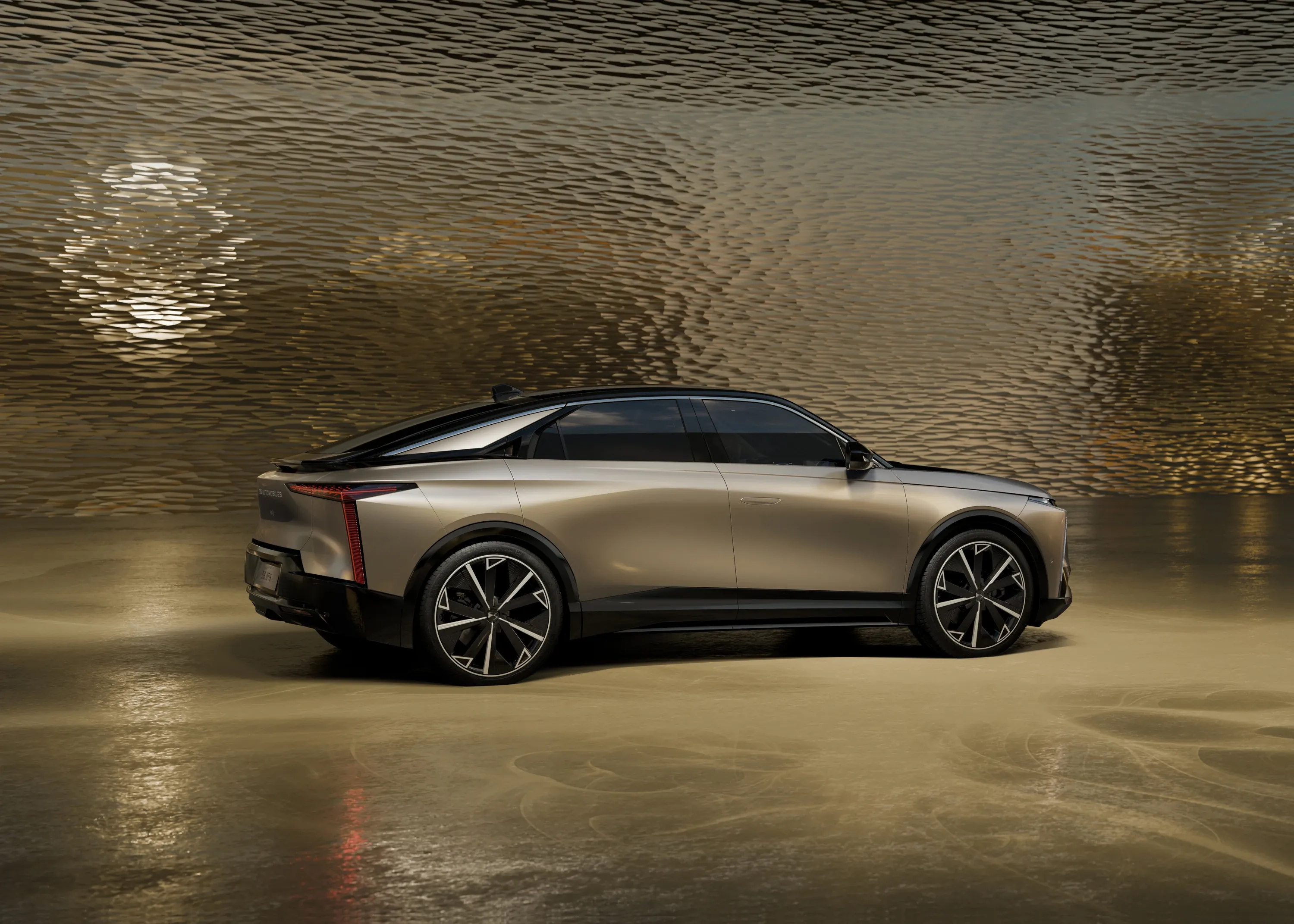Elettronauti - DS 8 e-tense