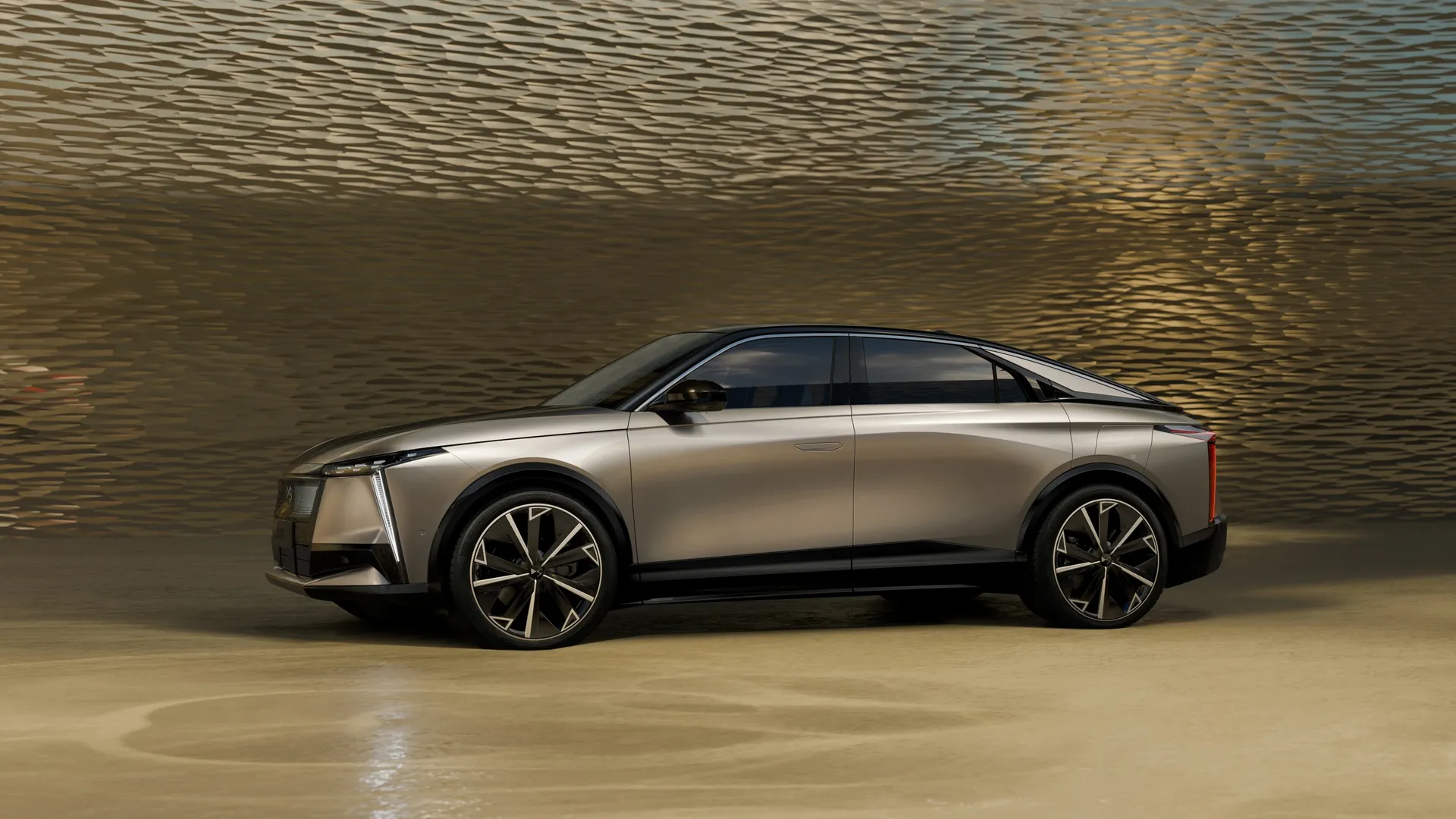Elettronauti - DS 8 e-tense