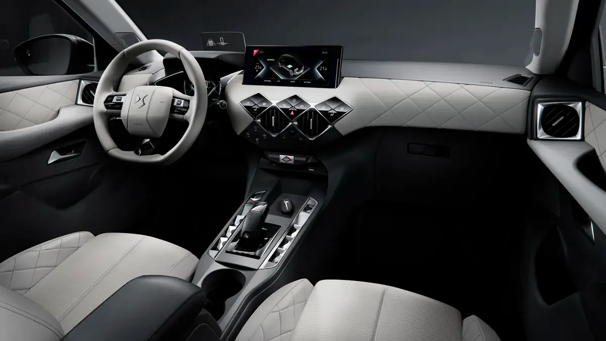 Elettronauti - DS 3 E-Tense - Plancia - Vista della plancia