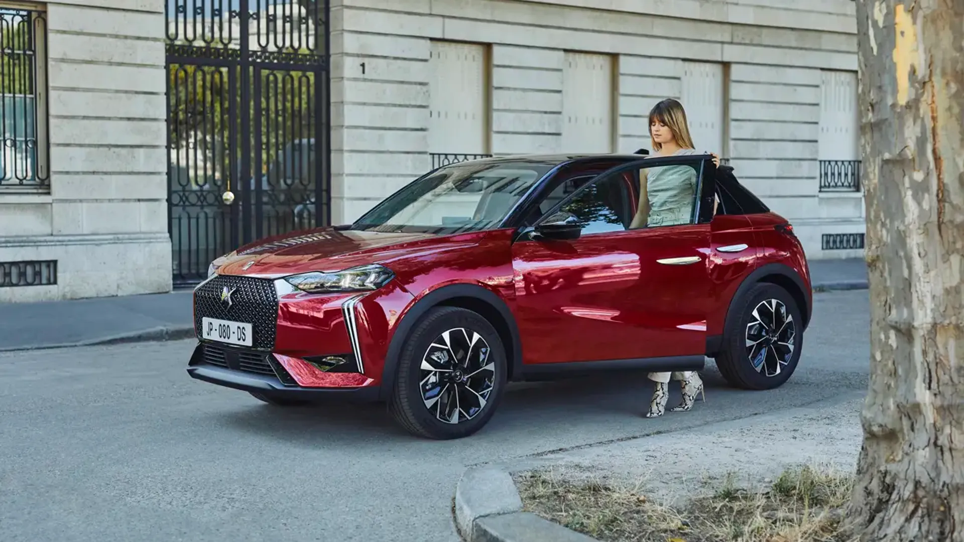 Elettronauti - DS 3 E-Tense - Grigio - Esterno - Vista anteriore a tre quarti