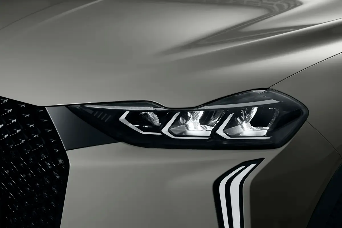 Elettronauti - DS 3 E-Tense - Grigio - Esterno - Vista anteriore a tre quarti