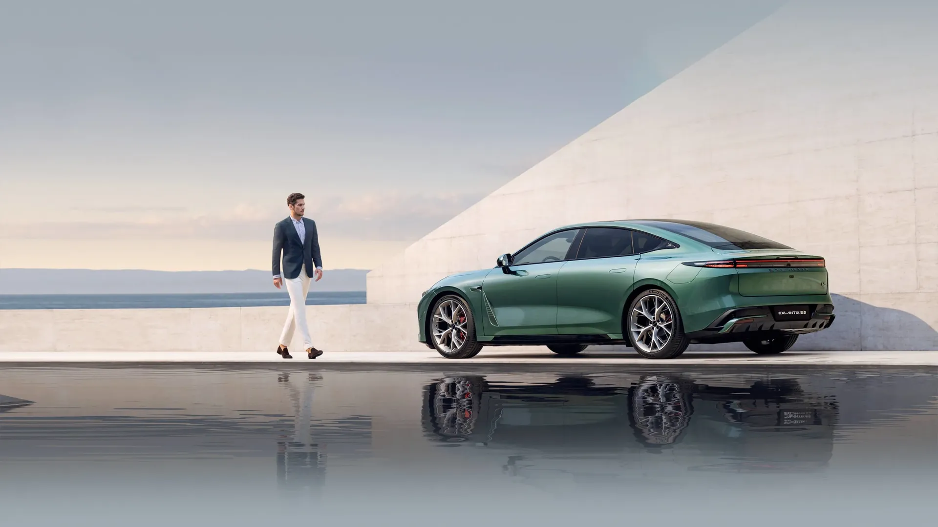 Exlantix ES 100kWh AWD