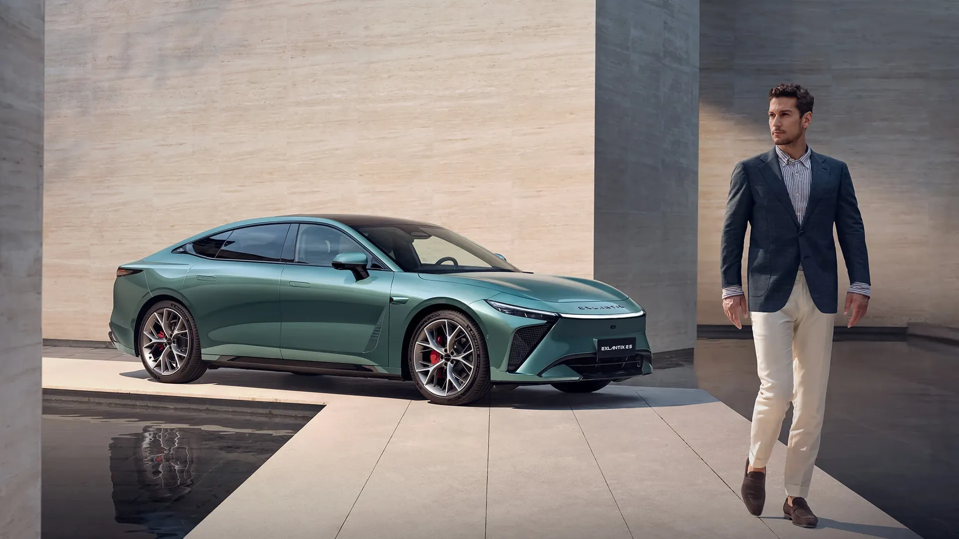 Exlantix ES 100kWh AWD